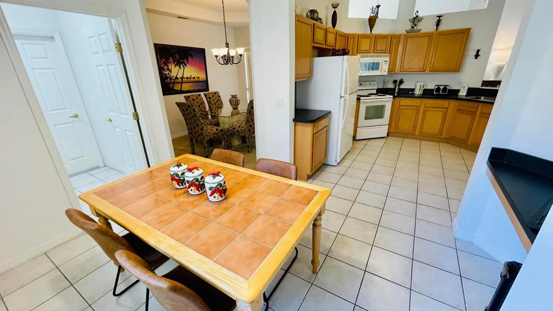 Minutes From The Fun Pet Friendly Villa Davenport